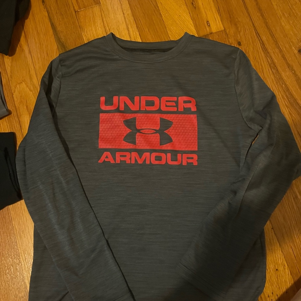 Under Armour Boys Charcoal and Red Long Sleeve Tee